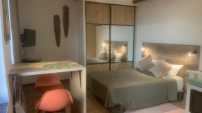 Grands Buffets hébergement Studio Narbonne